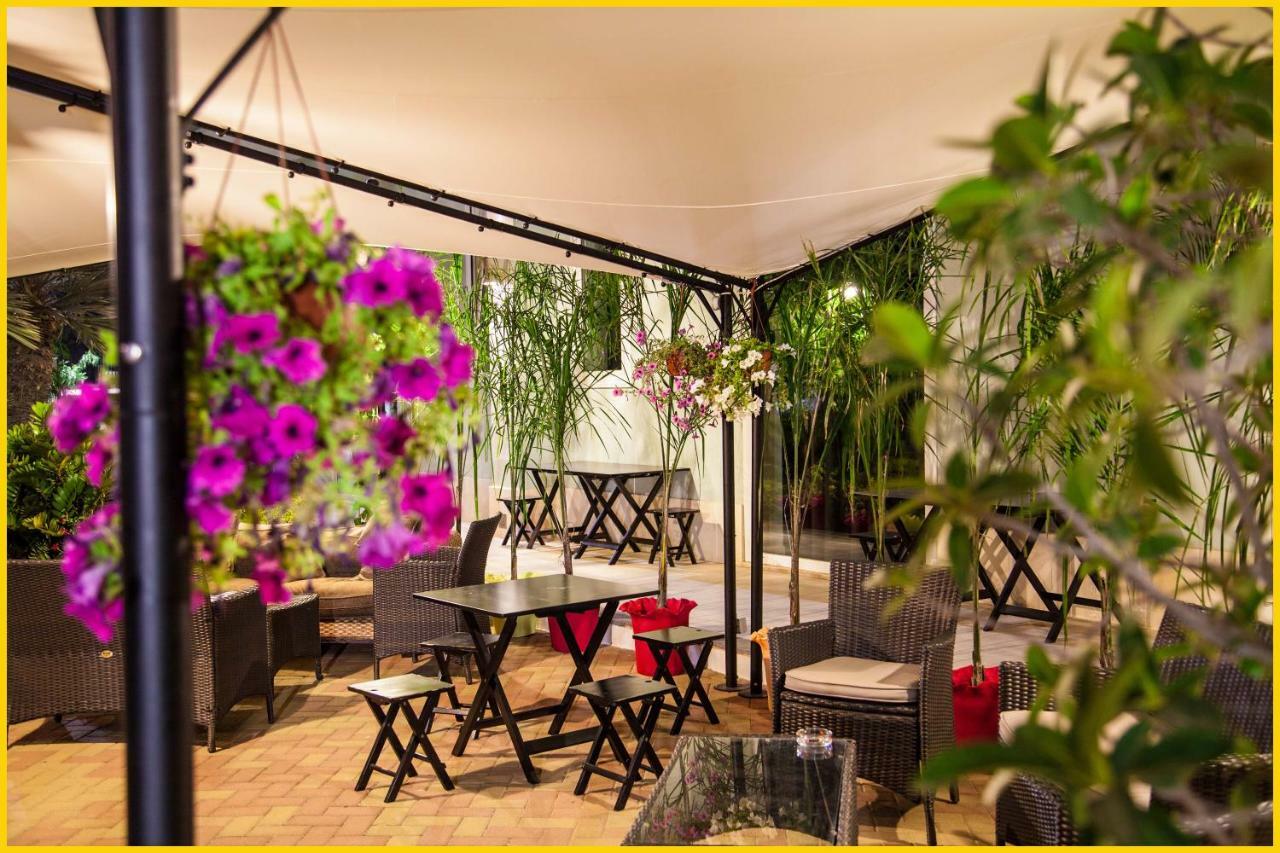 Hotel Pacla Авола Екстериор снимка